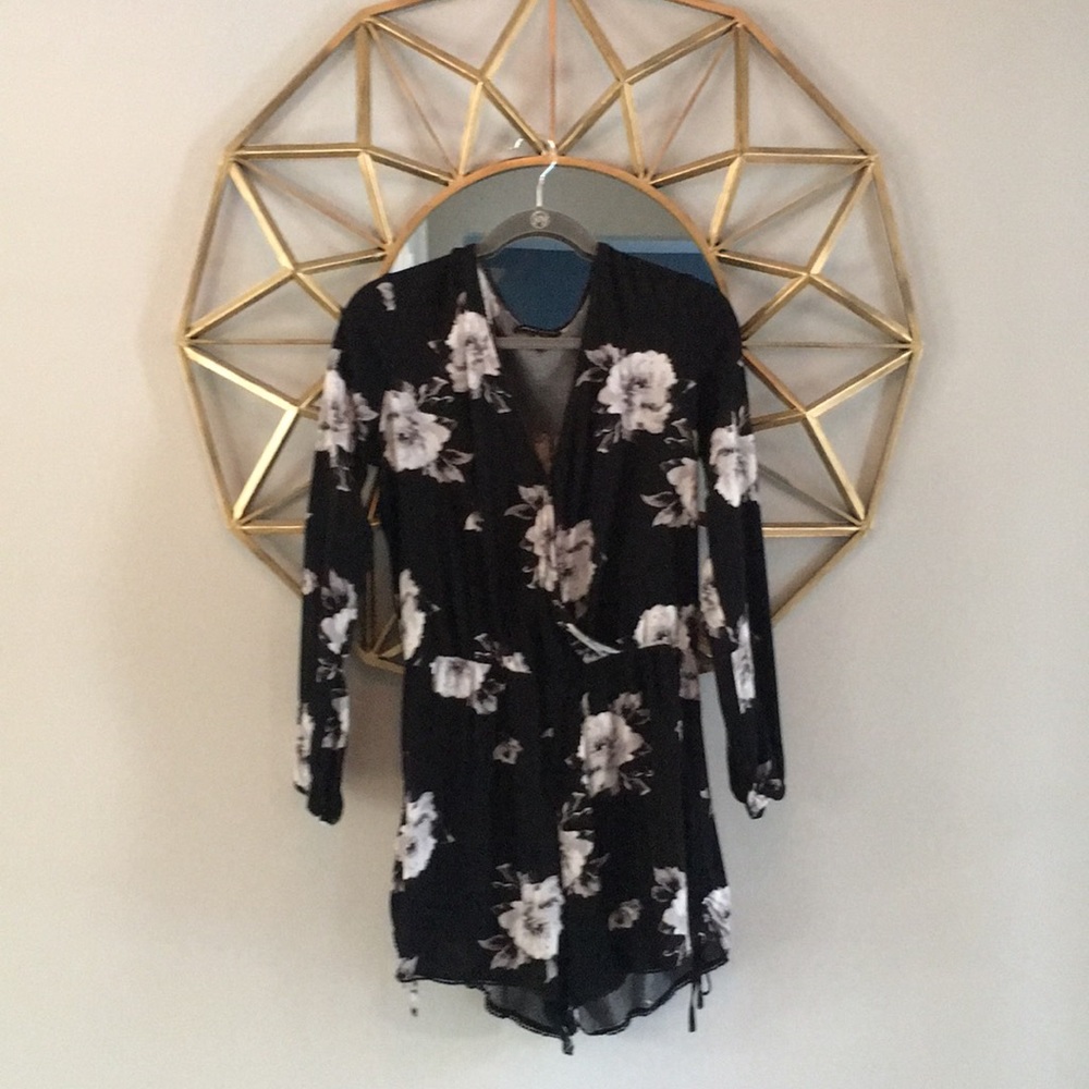 Kendall&Kylie LIKE NEW